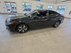 Used 2022  Nissan Altima 2&period;5 SV Sedan at Maxx Loans near St&period; Adrian&comma; MI