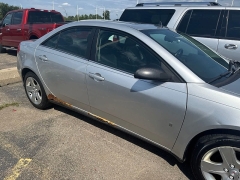 Used 2009  Pontiac G6 4d Sedan at Maxx Loans near St&period; Adrian&comma; MI