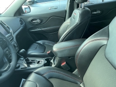 Used 2022 Jeep Cherokee Trailhawk 4x4 at Maxx Loans near St. Adrian, MI