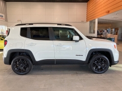Used 2020  Jeep Renegade Latitude 4x4 at Maxx Loans near St. Adrian, MI