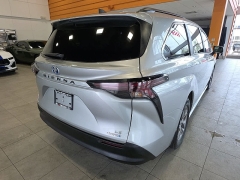 Used 2024  Toyota Sienna AWD &lpar;Natl&rpar; at Maxx Loans near St&period; Adrian&comma; MI
