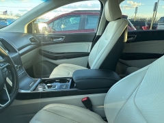 Used 2020  Ford Edge 4d SUV AWD Titanium at Maxx Loans near St&period; Adrian&comma; MI