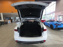 Used 2022  Jaguar E-PACE P250 AWD SE at Maxx Loans near St&period; Adrian&comma; MI