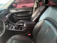 Used 2021 Jeep Grand Cherokee L Limited 4x4 at Suburban Ford of Sterling Heights near Sterling Heights, MI