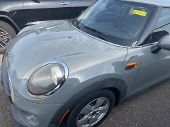 Used 2019  MINI Hardtop 2 Door Cooper FWD at Maxx Loans near St&period; Adrian&comma; MI
