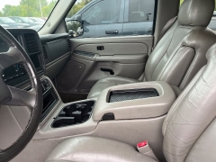 Used 2004  GMC Yukon 4dr 1500 4WD SLT at Maxx Loans near St&period; Adrian&comma; MI