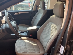 Used 2020 Ford Escape 4d SUV AWD SE at Maxx Loans near ,