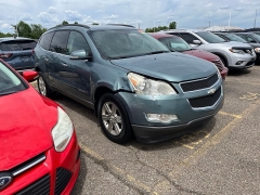 Used 2009  Chevrolet Traverse FWD 4dr LT w&sol;1LT at Maxx Loans near St&period; Adrian&comma; MI