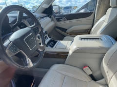 Used 2017 GMC Yukon XL 4d SUV 4WD Denali at Maxx Loans near St. Adrian, MI
