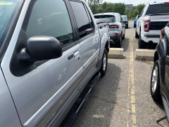 Used 2001  Ford Explorer Sport Trac 4d SUV 4WD at Maxx Loans near St&period; Adrian&comma; MI