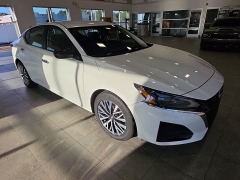 Used 2025  Nissan Altima SV FWD at Maxx Loans near St&period; Adrian&comma; MI
