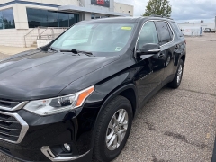 Used 2019 Chevrolet Traverse 4d SUV AWD LT Cloth w/1LT at Suburban Ford of Sterling Heights near Sterling Heights, MI