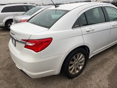 Used 2013  Chrysler 200 4d Sedan Touring at Maxx Loans near St&period; Adrian&comma; MI