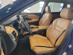 Used 2022  Nissan Rogue FWD Platinum at Maxx Loans near St&period; Adrian&comma; MI