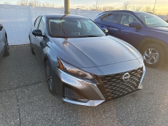 Used 2025  Nissan Altima SV FWD at Maxx Loans near St&period; Adrian&comma; MI