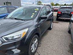 Used 2019 Ford Escape 4d SUV 4WD SE at Maxx Loans near ,