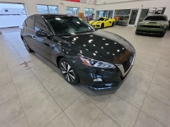Used 2022  Nissan Altima 2&period;5 SV Sedan at Maxx Loans near St&period; Adrian&comma; MI