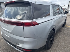 Used 2022  Kia Carnival LX Seat Package FWD at Maxx Loans near St&period; Adrian&comma; MI