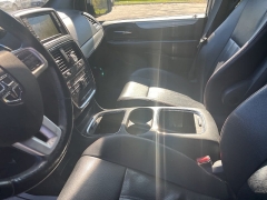 Used 2017 Dodge Grand Caravan 4d Wagon GT at Suburban Ford of Sterling Heights near Sterling Heights, MI