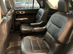 Used 2022 Ford Explorer XLT 4WD at Suburban Ford of Sterling Heights near Sterling Heights, MI