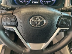 Used 2019 Toyota Highlander Limited V6 AWD (Natl) at Maxx Loans near St. Adrian, MI