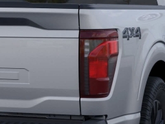 New 2025 Ford F-150 XLT 4WD SuperCrew Box at Suburban Ford of Sterling Heights near Sterling Heights, MI