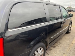 Used 2013  Chrysler Town & Country 4d Wagon Touring at Maxx Loans near St&period; Adrian&comma; MI
