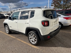 Used 2020  Jeep Renegade Latitude 4x4 at Maxx Loans near St. Adrian, MI