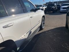 Used 2018 GMC Yukon 4d SUV 4WD SLT at Suburban Ford of Sterling Heights near Sterling Heights, MI