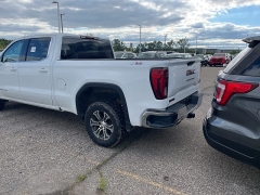 Used 2020 GMC Sierra 1500 4WD Crew Cab SLE at Suburban Ford of Sterling Heights near Sterling Heights, MI