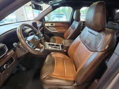 Used 2024  Ford Explorer King Ranch 4WD at Maxx Loans near St&period; Adrian&comma; MI