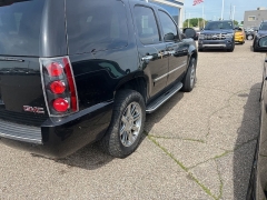 Used 2012  GMC Yukon 4d SUV 4WD Denali at Maxx Loans near St&period; Adrian&comma; MI