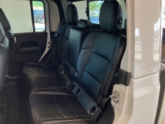 Used 2021 Jeep Gladiator Overland 4x4 at Maxx Loans near St. Adrian, MI