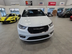 Used 2026  Chrysler Pacifica Select FWD at Maxx Loans near St&period; Adrian&comma; MI