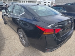 Used 2025  Nissan Altima SV FWD at Maxx Loans near St&period; Adrian&comma; MI