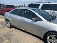 Used 2009  Pontiac G6 4d Sedan at Maxx Loans near St&period; Adrian&comma; MI