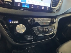 Used 2026  Chrysler Pacifica Select FWD at Maxx Loans near St&period; Adrian&comma; MI
