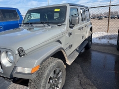 Used 2021  Jeep Wrangler Unlimited Sahara 4x4 at Maxx Loans near St&period; Adrian&comma; MI