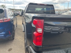 Used 2022 Chevrolet Silverado 2500HD 4WD Double Cab Custom at Suburban Ford of Sterling Heights near Sterling Heights, MI
