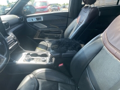 Used 2020 Ford Explorer 4d SUV 4WD Platinum 3.0L EcoBoost at Suburban Ford of Sterling Heights near Sterling Heights, MI
