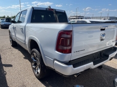 Used 2019 Ram 1500 4WD Crew Cab Limited at Suburban Ford of Sterling Heights near Sterling Heights, MI