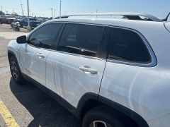 Used 2021  Jeep Cherokee Latitude Lux 4x4 at Maxx Loans near St&period; Adrian&comma; MI