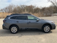 Used 2020 Subaru Outback 4d SUV AWD Premium at Maxx Loans near ,