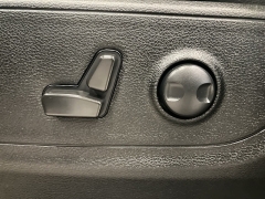 Used 2022  Ram 1500 Sport 4x4 Crew Cab 5'7" Box at Maxx Loans near St&period; Adrian&comma; MI