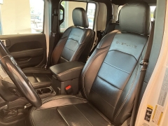 Used 2021 Jeep Gladiator Overland 4x4 at Maxx Loans near St. Adrian, MI