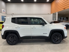 Used 2023  Jeep Renegade Latitude 4x4 at Maxx Loans near St&period; Adrian&comma; MI