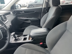 Used 2019  Kia Sorento L FWD at Maxx Loans near St. Adrian, MI