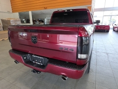 Used 2019  Ram 1500 Classic Express 4x4 Crew Cab 5'7" Box at Maxx Loans near St&period; Adrian&comma; MI