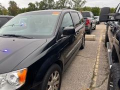 Used 2013  Chrysler Town & Country 4d Wagon Touring at Maxx Loans near St&period; Adrian&comma; MI
