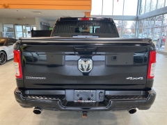 Used 2020  Ram 1500 Big Horn 4x4 Crew Cab 5'7" Box at Maxx Loans near St&period; Adrian&comma; MI